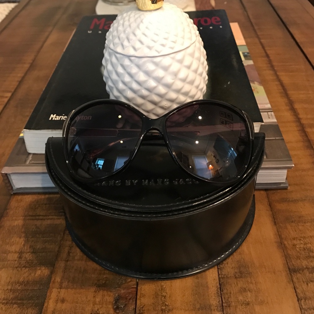 Sold🎉Marc by Marc Jacobs Sunnies